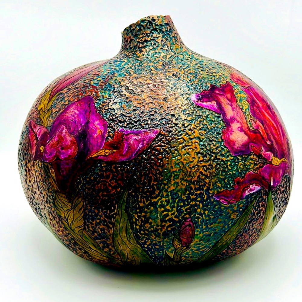 Hand Crafted Gourd Art
“ Iris in Purple Vase ” Vessel by Kristina Simkins